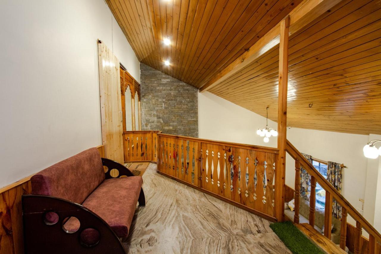 Tales N Trails Hotel Vashist Екстериор снимка