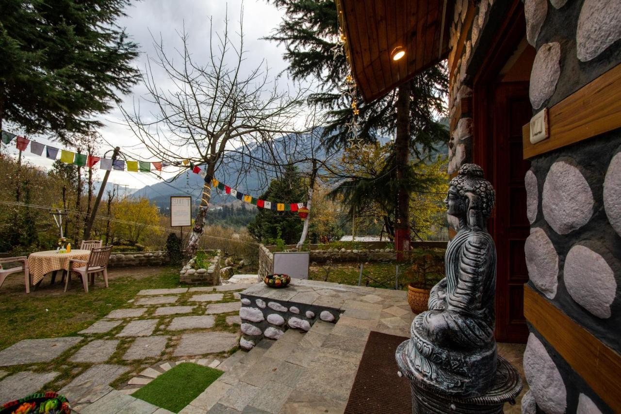 Tales N Trails Hotel Vashist Екстериор снимка