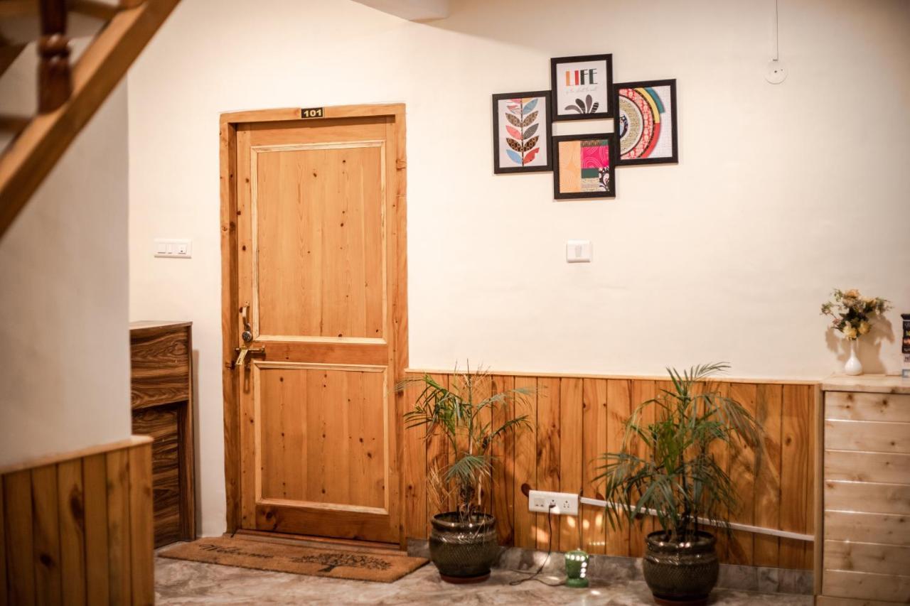 Tales N Trails Hotel Vashist Екстериор снимка
