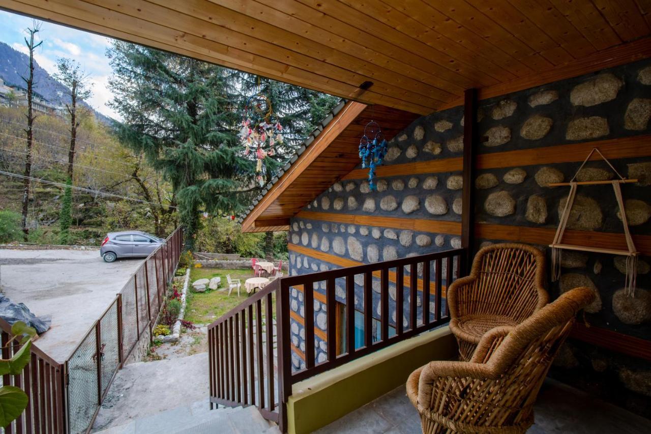 Tales N Trails Hotel Vashist Екстериор снимка